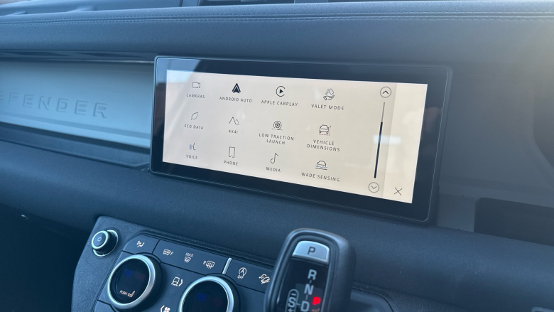 Land Rover Defender 3.0 D250 X-Dynamic SE 90 3dr Auto Diesel Estate